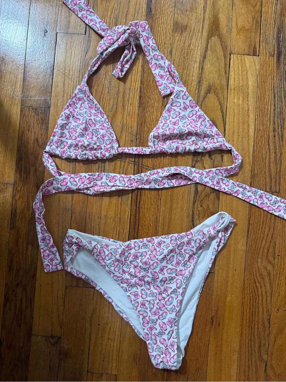 Frankie’s Bikini butterfly set